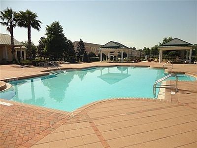 RESORT STYLE POOL / CABANA / CLUB HOUSE : CLUB HOUSE AVAILABLE EQUIPPED WITH OPEN KITCHEN AND LIVING