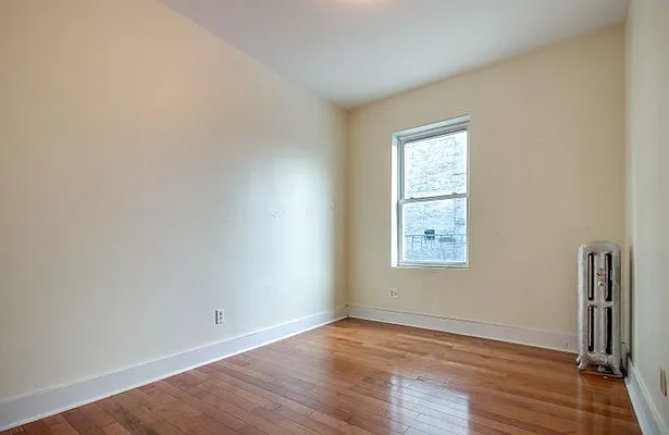 Rented by EXR | media 4