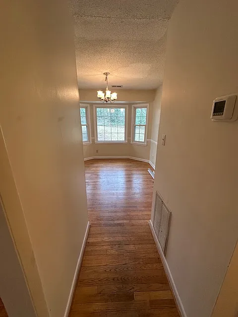 3 bed, 1442 sqft, $1,750 — Photo 4