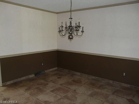 4th image of 5290 Park Dr