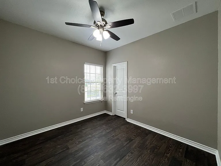 109 Parkview Dr — Photo 20