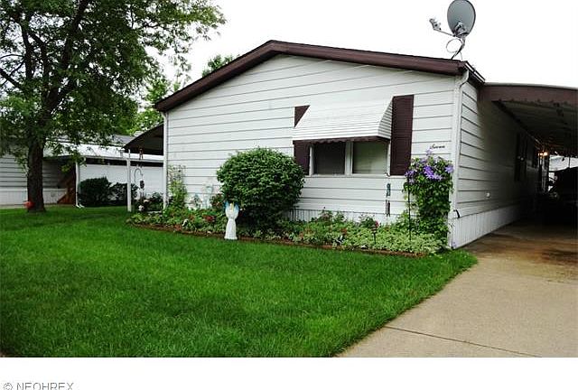 1st image of 7 Dogwood Ln #7