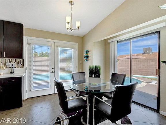5th image of 4333 Newridge Ct