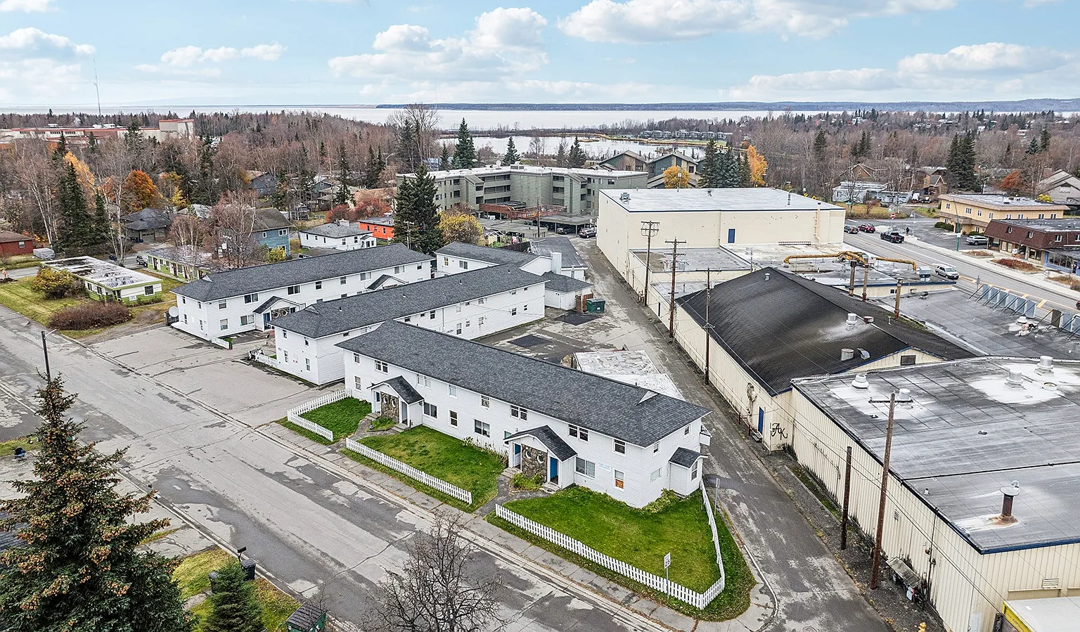 Romig Court — Photo 1