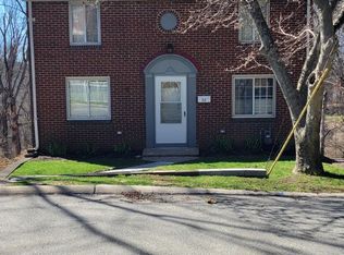 3350 Shadyway Dr, Pittsburgh, PA 15227