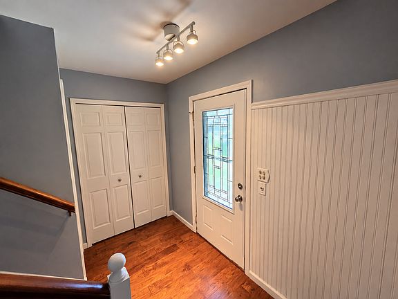 4th image of 2600 Midland Dr