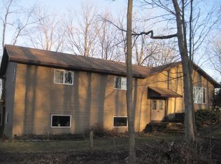 400 W South St, Albion, IN 46701
