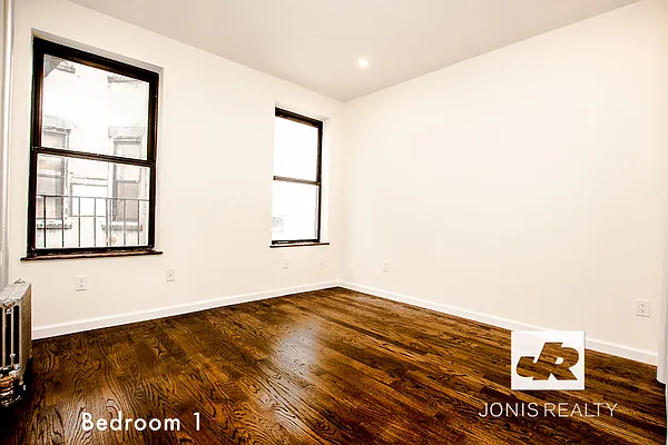 Rented by Jonis Realty | media 4