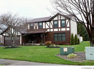 444 Crosby Ln, Rochester, NY 14612