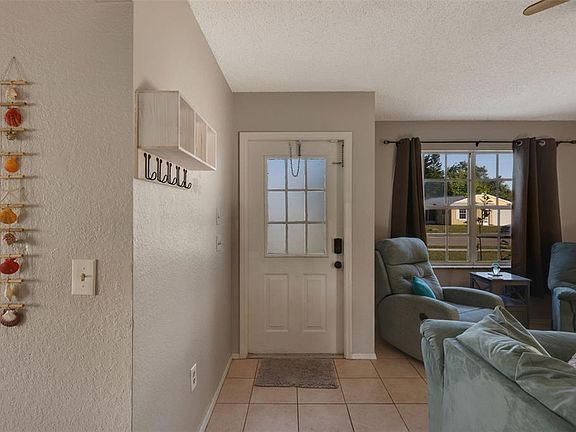 2nd image of 418 Ricold Ter