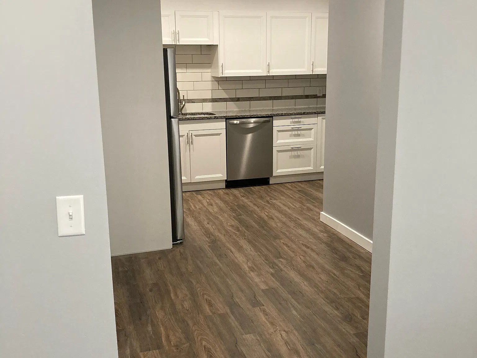 2 bed, 900 sqft, $1,250 — Photo 4