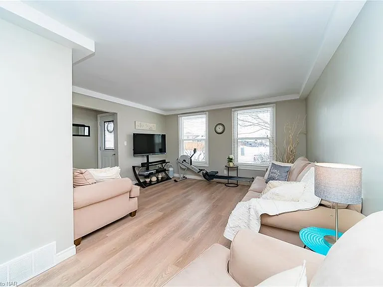 236 Saint Augustine Dr — Photo 9