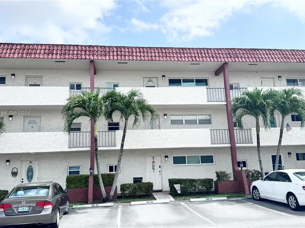8980 S Hollybrook Blvd APT 307, Hollywood, FL 33025