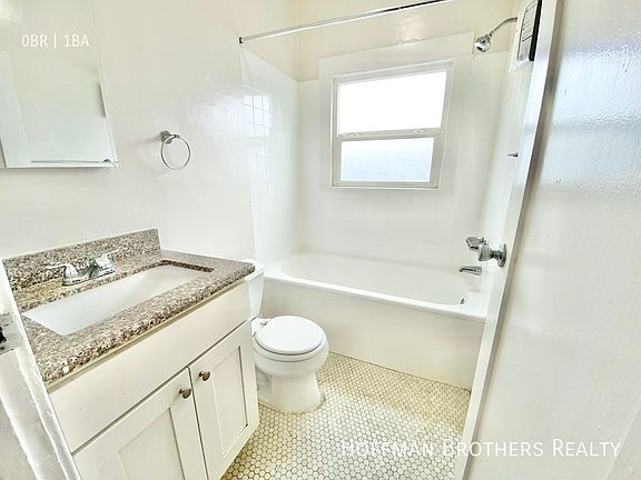 5th image of 563 N Heliotrope Dr APT 204