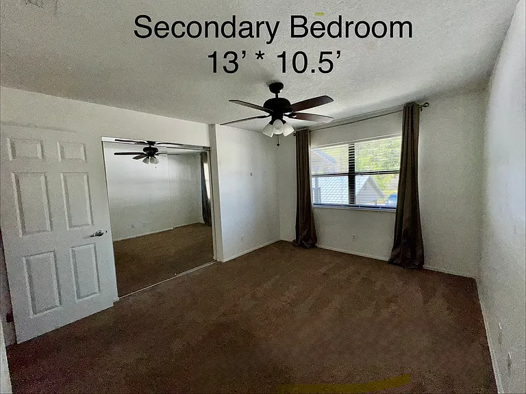220 Hiawatha Ct E #220 — Photo 12