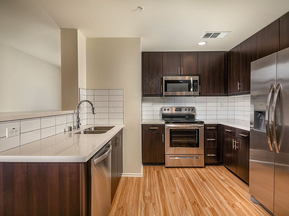 1st image of 4662 Lincoln Ave #10392287