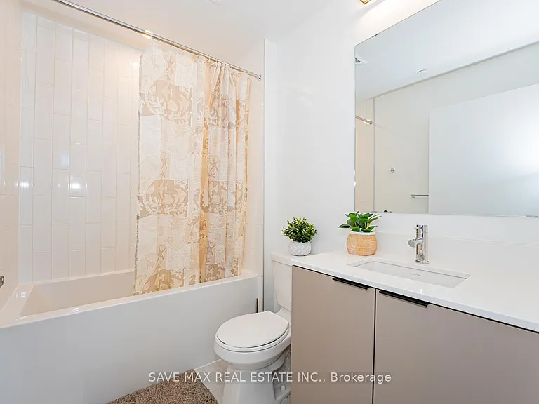 2485 Eglinton Ave W #402 — Photo 17