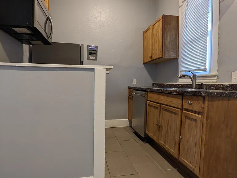 1115 N Crawford St #2 — Photo 5