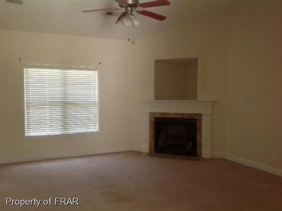 3rd image of 140 Belle Chase Dr