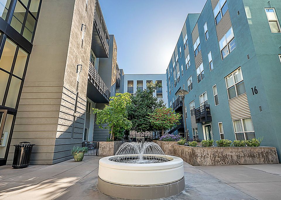 Building Photo 5
