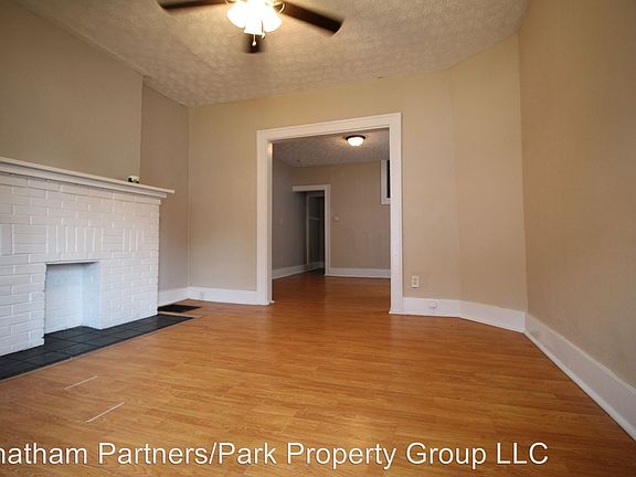 2nd image of 1473 N Grant Ave