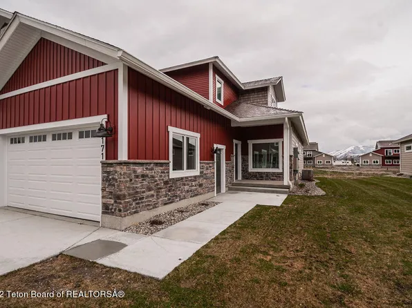 171 Creekside Ln, Swan Valley, ID 83449