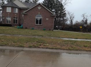 50554 Summit View Dr, Macomb, MI 48042