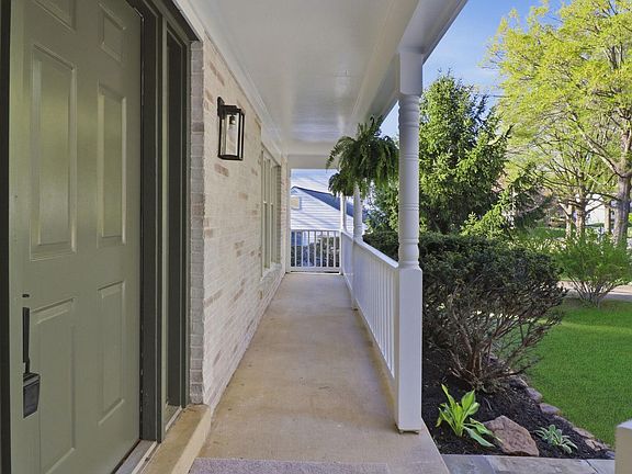 4th image of 4843 Hornbeam Dr