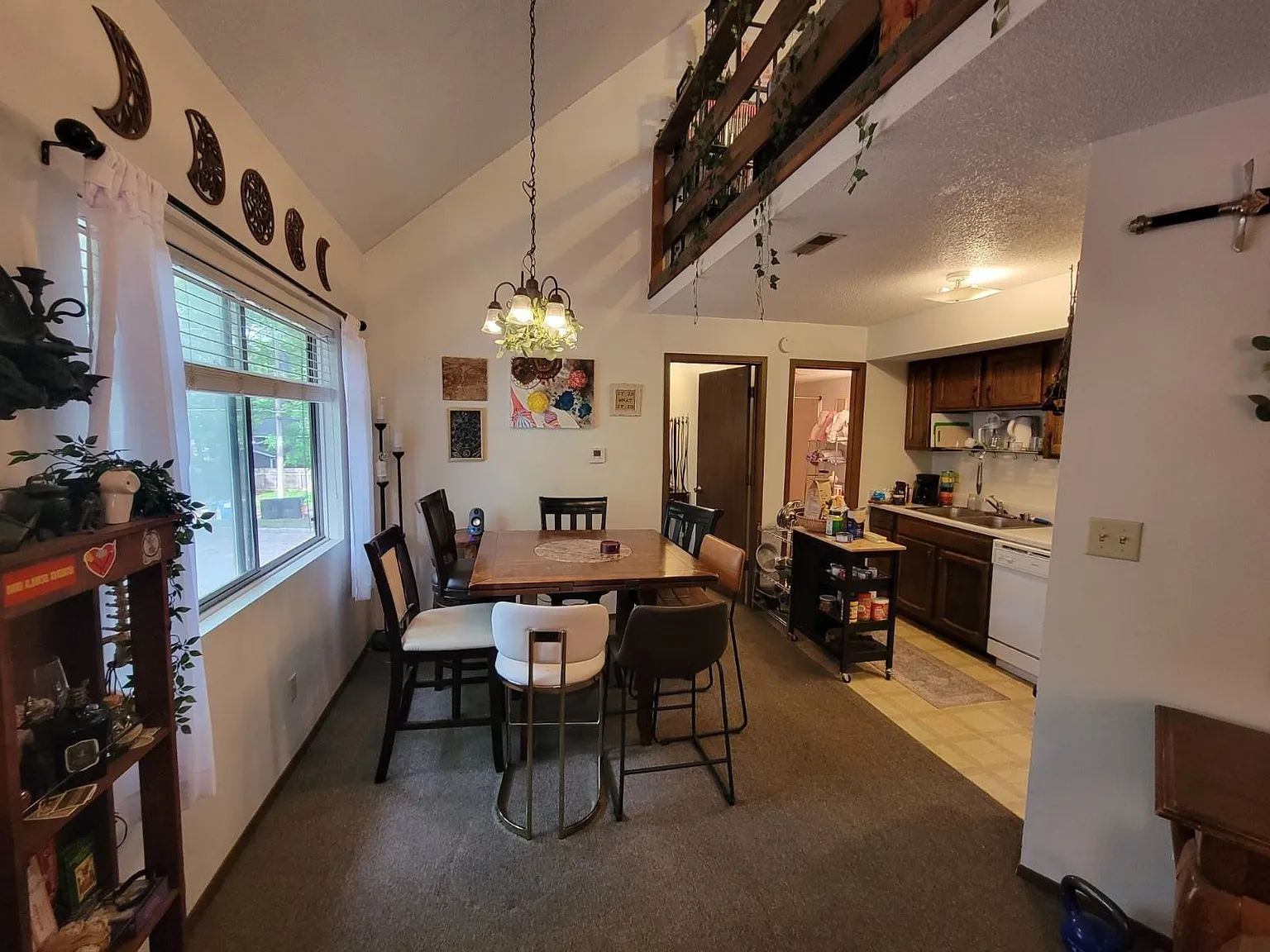 920 Maine St — Photo 3