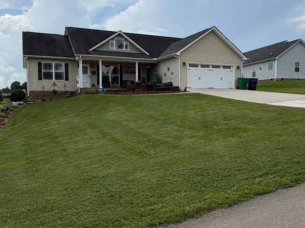2566 Howerton Dr, Morristown, TN 37814
