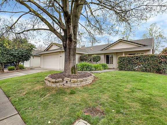 3rd image of 1862 Big Oaks Dr
