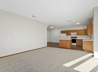 810 W Hazel Ridge Rd #824-808, Elkhorn, WI 53121