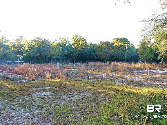 3rd image of 4026 Fleetwood Cir