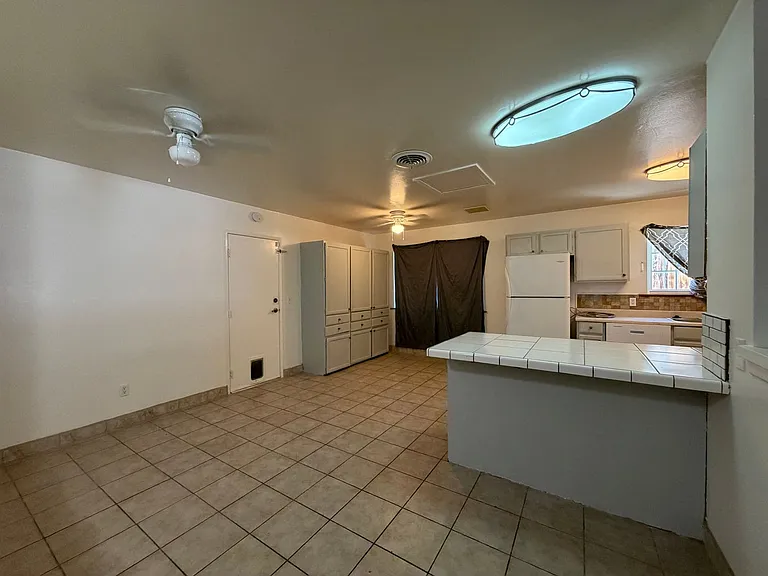 424 Oakmont Dr — Photo 8