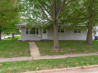 321 Oakdale Ave, Normal, IL 61761