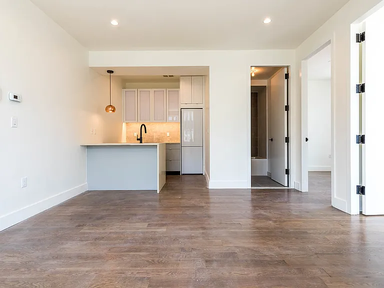 164 Central Ave #3A — Photo 3