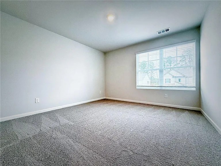325 Belmont Dr — Photo 17