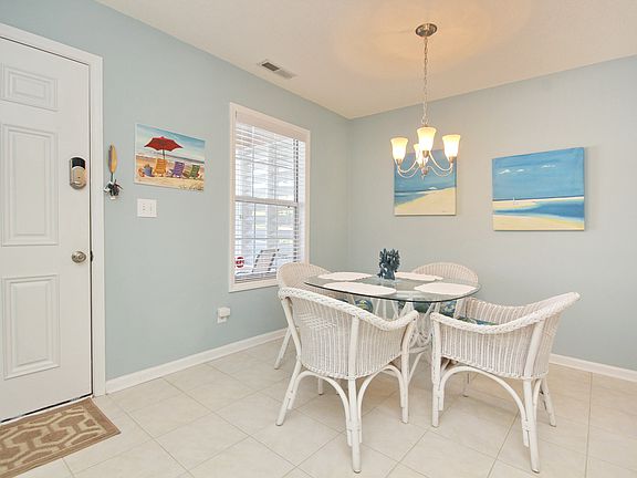 Breakfast nook