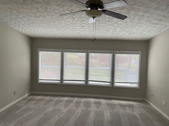 3rd image of 340 Hillsdale Dr