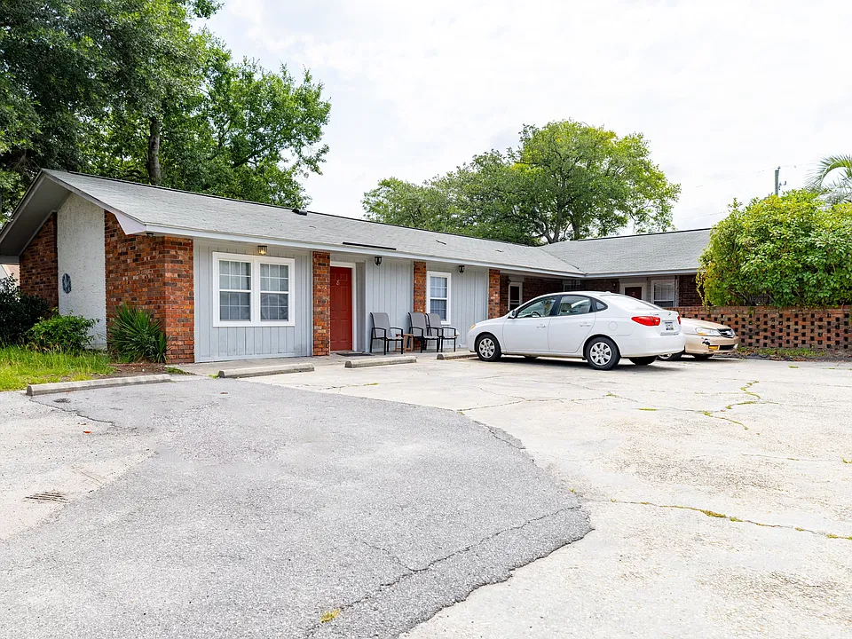3963 Exterior2