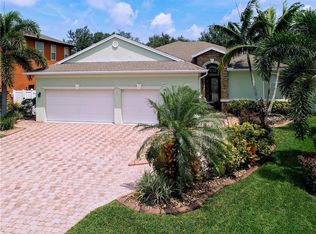3827 65th Ave E, Sarasota, FL 34243