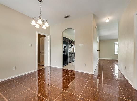 4th image of 613 Antonio Ln
