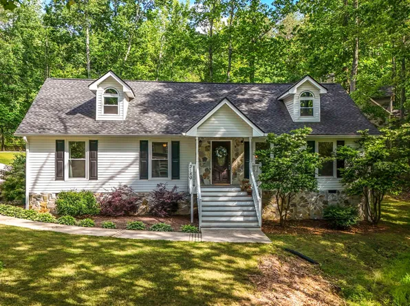 3180 Sweetbriar Dr, Villa Rica, GA 30180