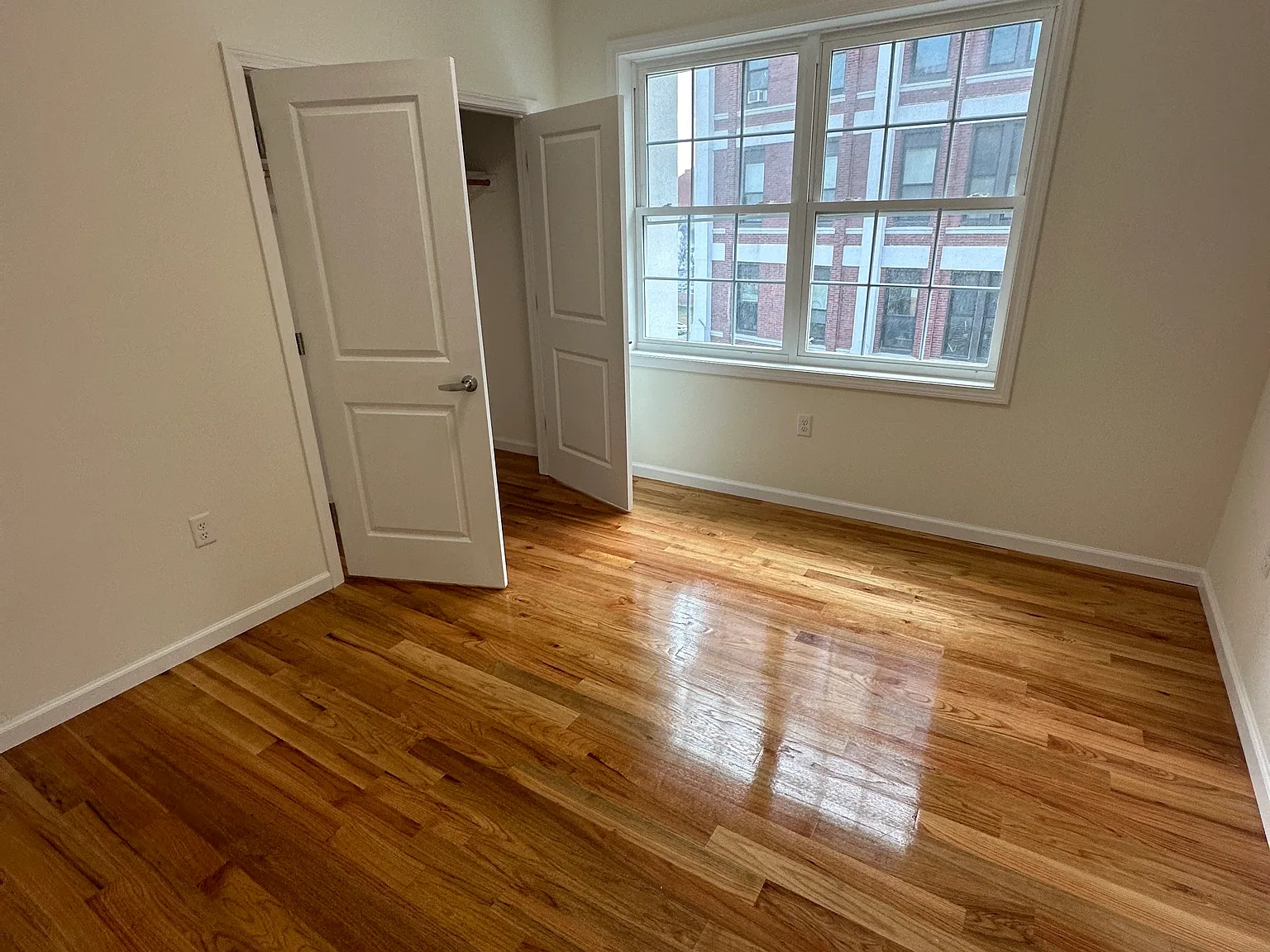 2 bed, 995 sqft, $2,250 — Photo 3