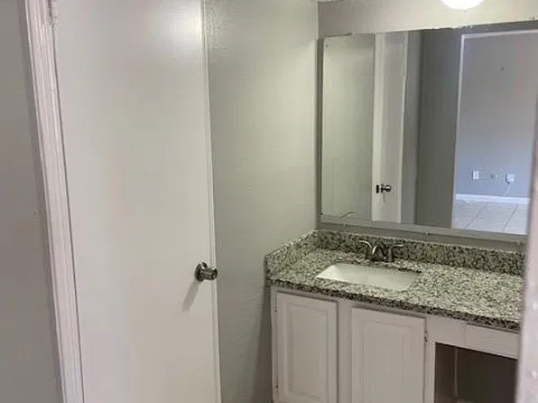 4323 Stonehenge Trl, Houston, TX 77066