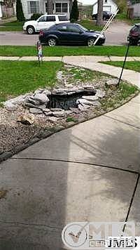 2nd image of 610 Ellery Ave