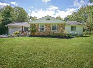 920 Marwin Dr, Hinckley, OH 44233