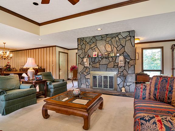 4th image of 5240 Whispering Pines Ln NW