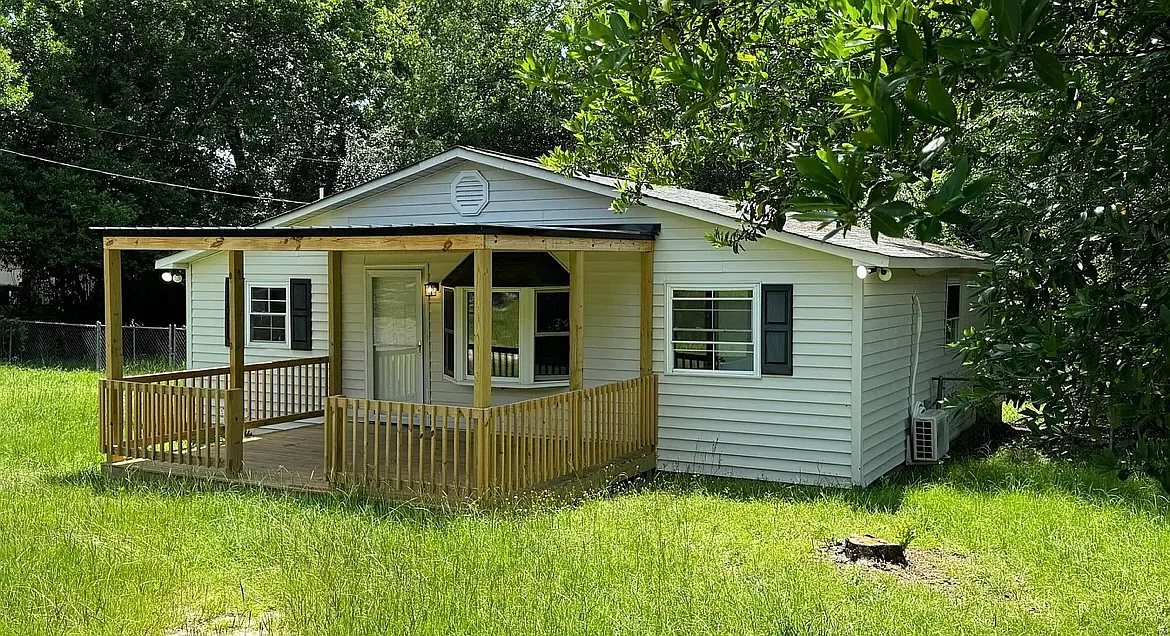 3558 Holley Rd photo 1