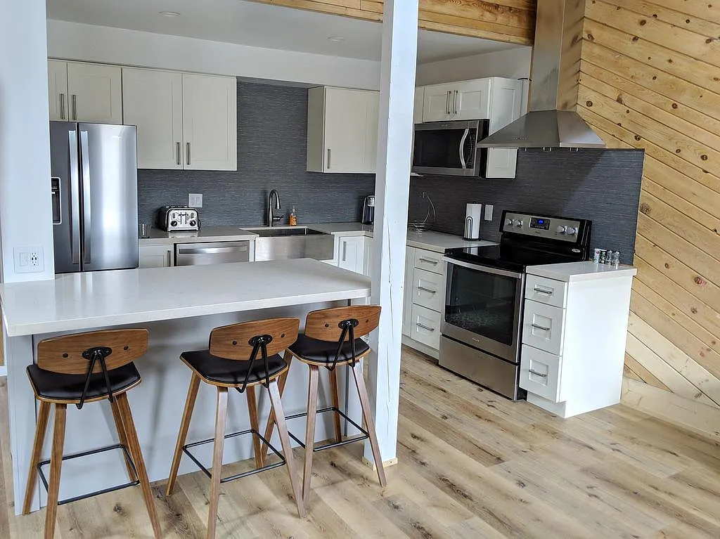 2 bed, 937 sqft, $5,500 — Photo 3